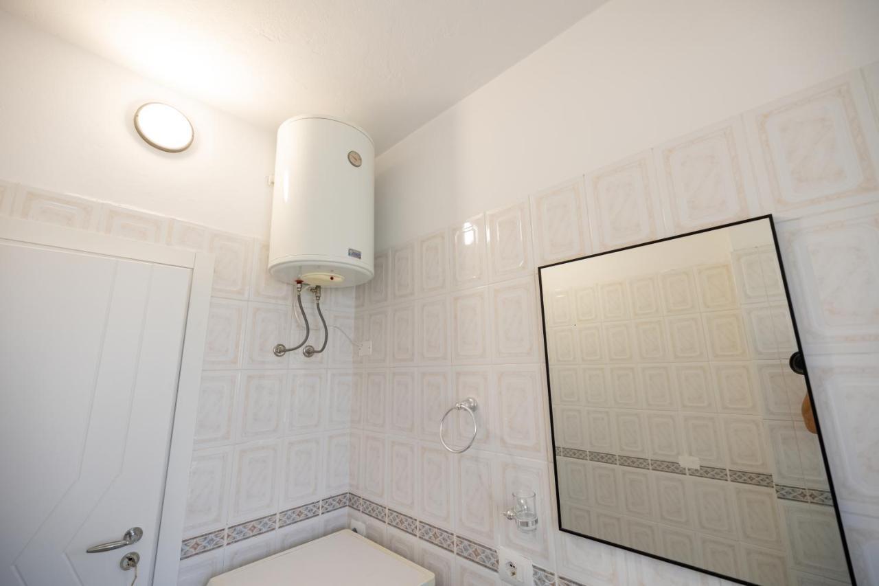 Victoria Lungomare Apartment Vlore Exterior photo